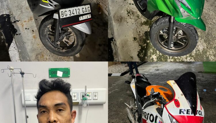Tersangka berikut barang bukti.