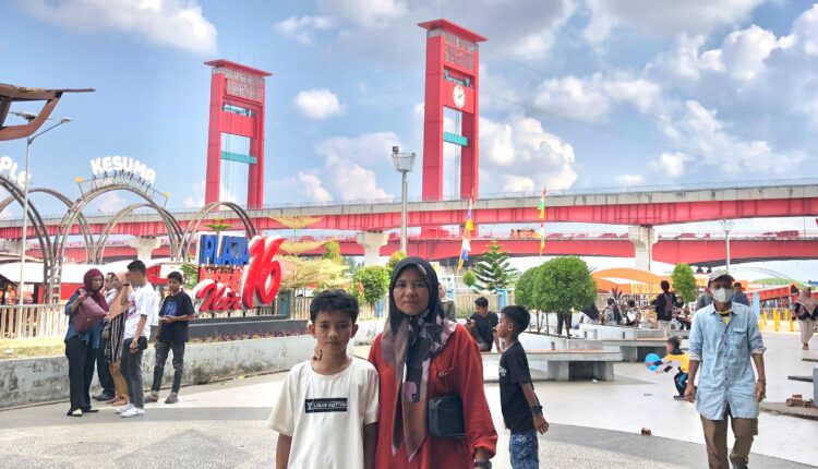 Pelataran Plaza 16 Ilir Palembang. (Foto: Tia)