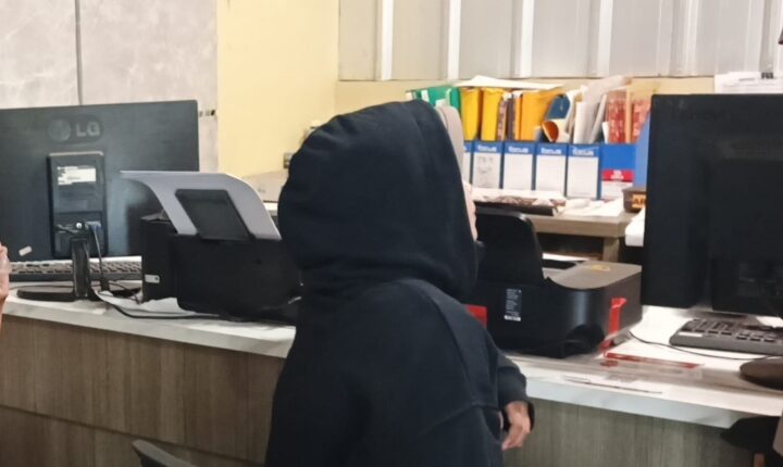 Korban membuat Laporan Polisi.