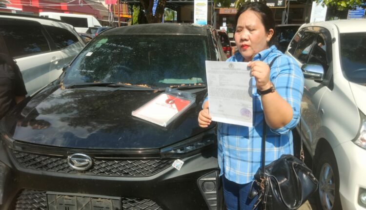 Korban pemilik mobil.