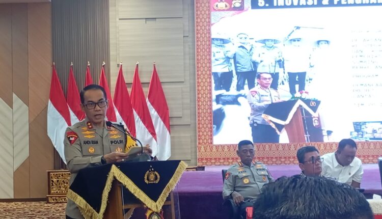 Kapolda Sumsel Irjen Pol Andi Rian R. Djajadi.