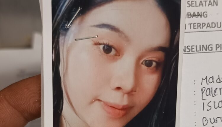 Mohon bantuannya warga Palembang! Telah hilang seorang perempuan bernama Candika (22), warga Kertapati, Palembang.