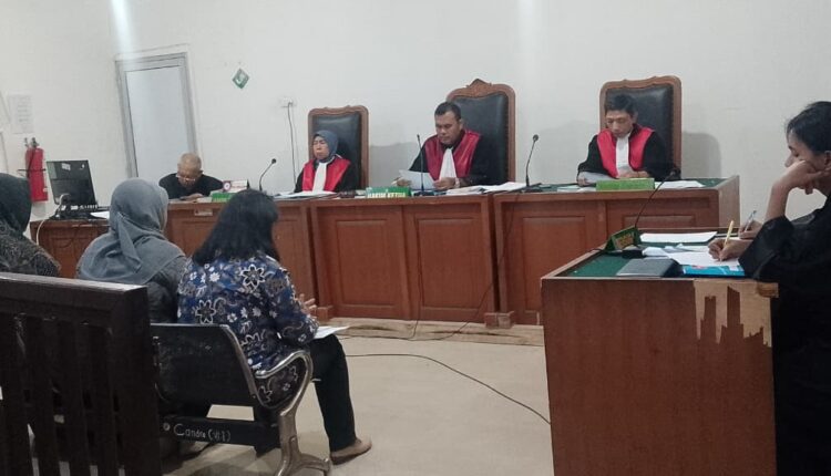 Mantan Ketua PMI, Sri Fitri Yanti, memberikan kesaksian bahwa dirinya tidak mengetahui proses pengelolaan dana hibah ratusan juta rupiah.