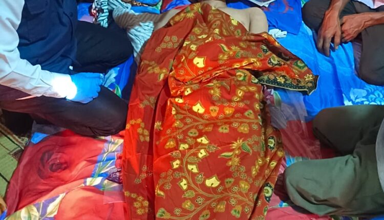 Duka mendalam menyelimuti warga Desa Kagelang. Akibat selisih paham soal upah panen, seorang pemuda kehilangan nyawa dan seorang remaja harus berhadapan dengan hukum.