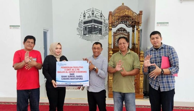 Bank Sumsel Babel salurkan bantuan CSR untuk fasilitas keagamaan.