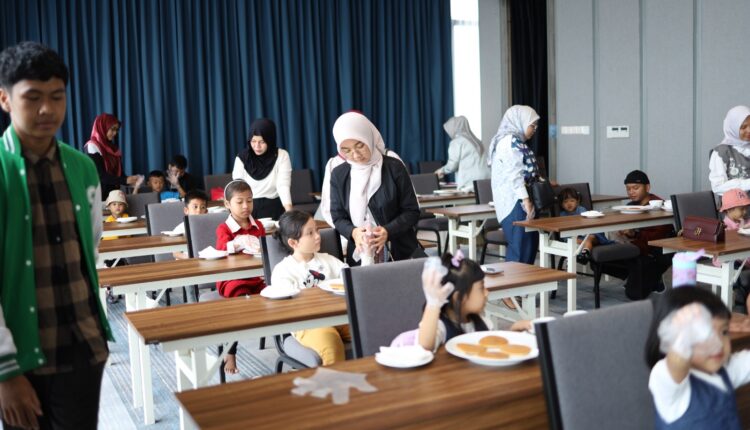 Suasana saat tim Ibis Hotel Sanggar menggelar acara rekreasi dan edukasi dalam rangka libur sekolah.