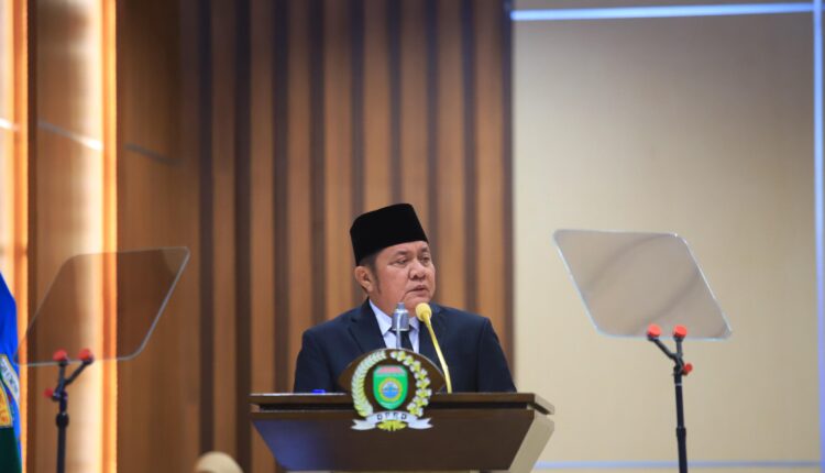 Gubernur Sumatera Selatan, Herman Deru, menyampaikan pidato penjelasan terkait Rancangan Peraturan Daerah (Raperda) Pertanggungjawaban Pelaksanaan APBD Tahun Anggaran 2025 dalam Rapat Paripurna XXXVII DPRD Provinsi Sumsel di Palembang.