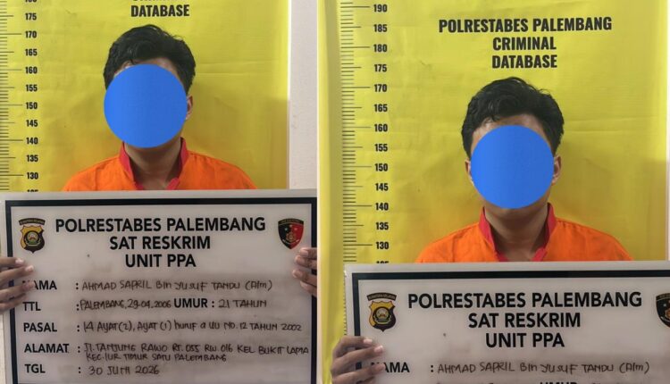 Tersangka kasus tindak pidana kekerasan seksual berinisial AS (20) diamankan di Unit PPA Satreskrim Polrestabes Palembang.