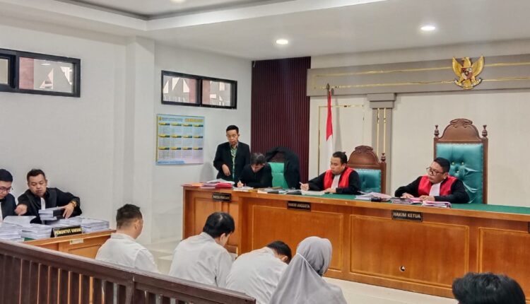 Suasana sidang pembacaan tuntutan kasus korupsi proyek pengadaan bahan bangunan Dinas Perkimtan Kota Palembang di PN Palembang.