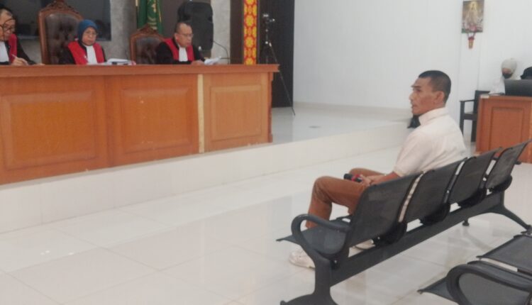 Sidang yang menghadirkan lima saksi oleh Jaksa KPK ini mengungkap skema pembagian fee proyek sebesar 10 persen yang melibatkan oknum mantan pejabat di lingkungan Pemkab Muara Enim.