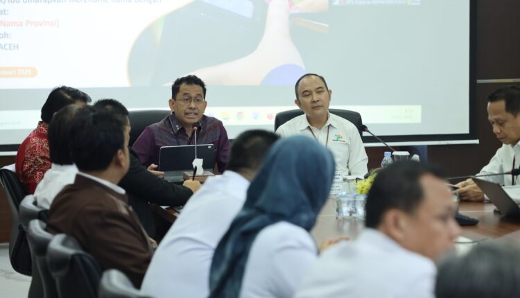 Kepala OJK Sumbagsel, Aripin Susanto, saat Rakorda SNLIK 2025.