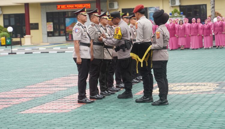 Kapolres OKU Timur pimpin langsung Sertijab di Lingkungan Polres OKU Timur.