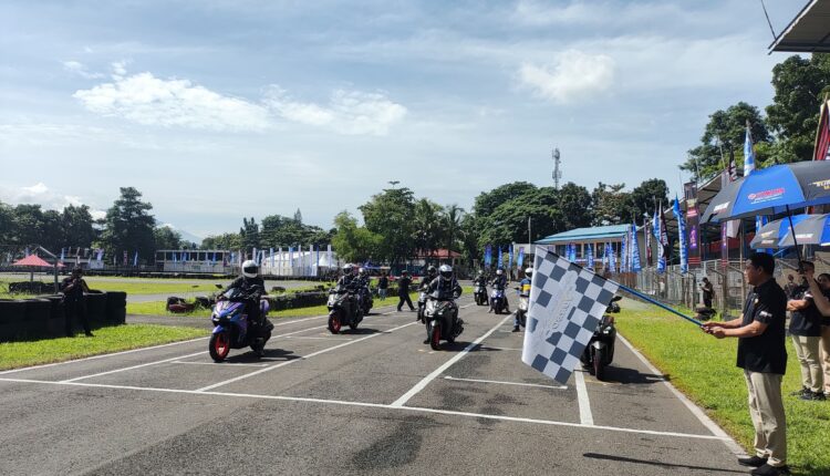 Aerox Track Day, enjoy sensasi berkendara super sport Aerox Alpha di Lintasan Sirkuit Sentul Karting Bogor pada 15 - 16 Januari 2025.