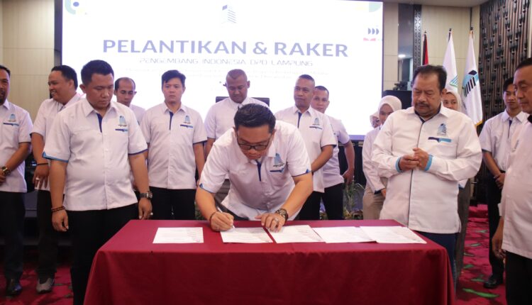 Pelantikan Ketua dan pengurus DPD Pengembang Indonesia Lampung, sekalian Rapat Kerja, di hotel Emersia Lampung, pada Senin (24/02/2025). 