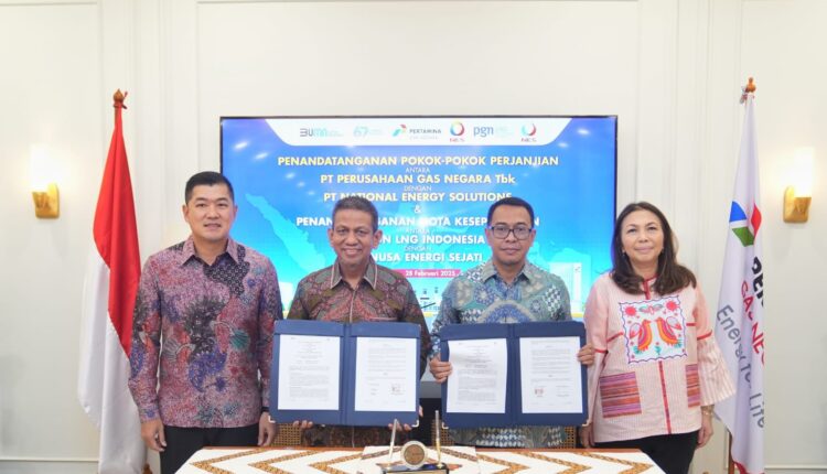 Penandatanganan dokumen kerjasama pemanfaatan LNG antara PGN, PLI, NES, dan NUSA pada Jumat, (28/2/2025).