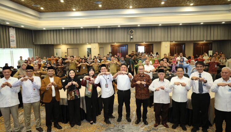 Dukung pengembangan ekonomi halal, OJK luncurkan rencana aksi literasi inklusi keuangan syariah Sumsel 2025.