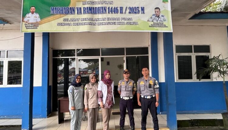 Pemeriksaan kesehatan gratis oleh Jasa Raharja Di Pool Damri dan Terminal Jakabaring Palembang.