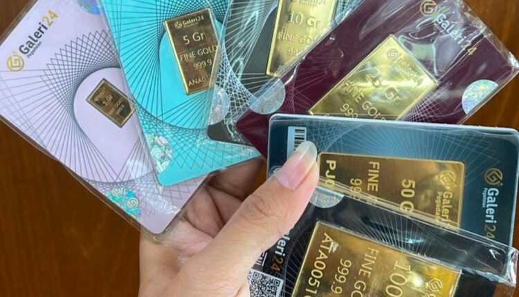 Emas logam mulia yang banyak diminati masyarakat.