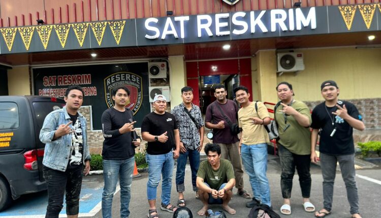 Pelaku diamankan Unit Reskrim Polrestabes Palembang.