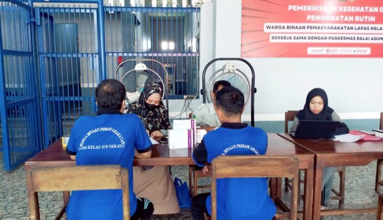 Warga binaan Lapas Sekayu jalani skrining HIV.