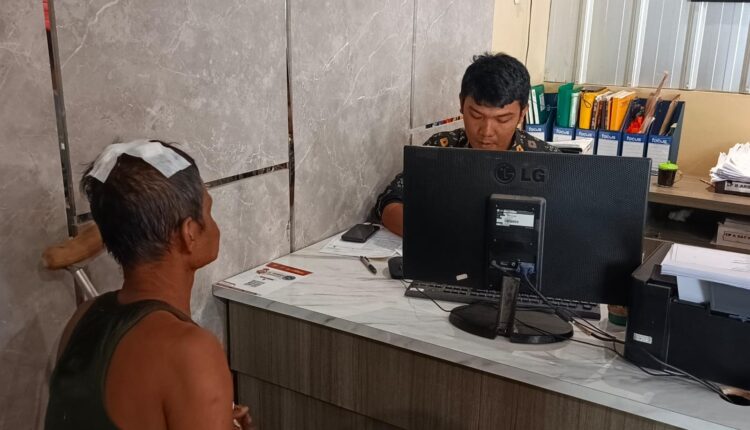 Korban membuat Laporan Polisi.