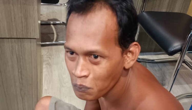 Pelaku pembacokan.