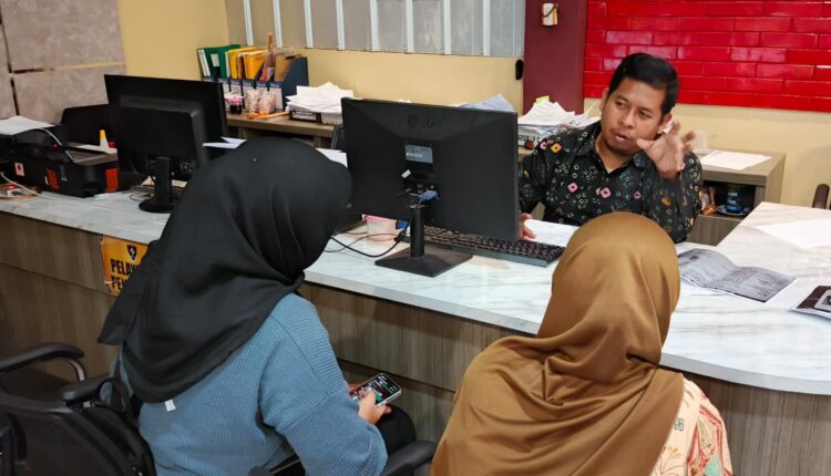 Korban membuat Laporan Polisi.