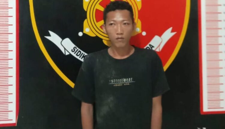 Tersangka saat diamankan di Polres Musi Rawas.