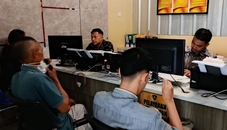 Joni membuat Laporan Polisi.