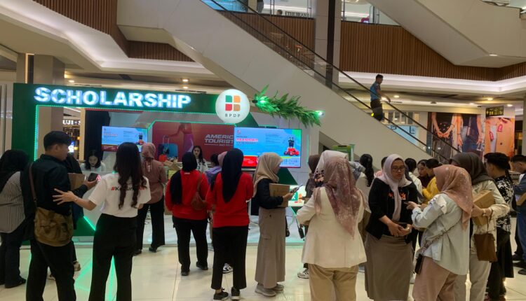 Program Beasiswa SDM Sawit bertujuan untuk meningkatkan kapasitas dan kompetensi generasi muda Sumatera Selatan di bidang perkebunan sawit.