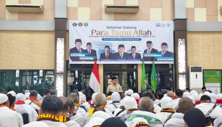 Jemaah Calon Haji (JCH) kloter 14 asal Sumsel. (Foto: Tia)
