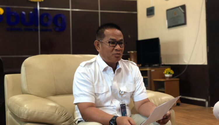 Pimpinan Bulog Wilayah Sumsel Babel, Heriswan. (Foto: Tia)