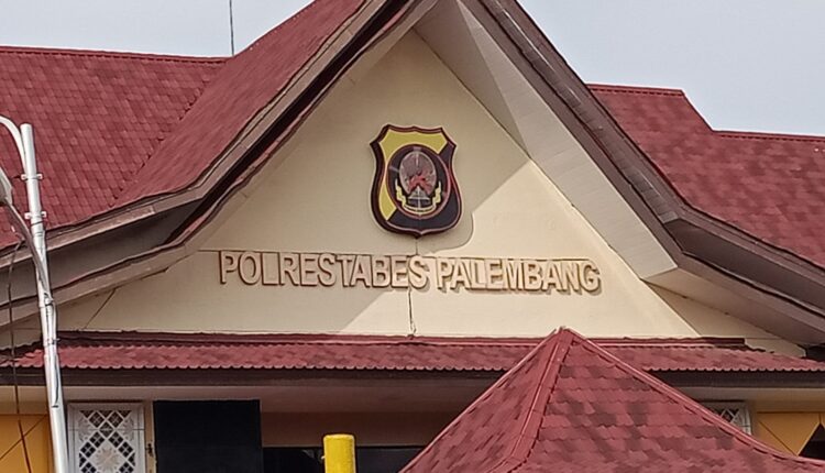 Gedung Polrestabes Palembang.