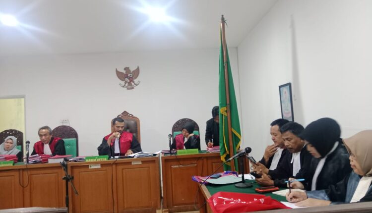Suasana persidangan yang digelar di PN Palembang.