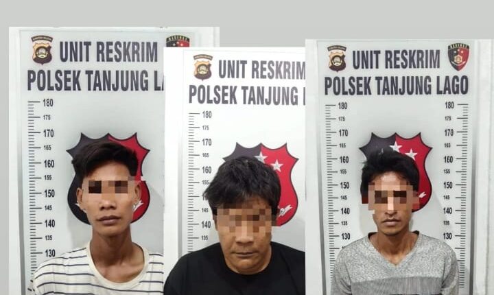 Ketiga pelaku saat diamankan di Polsek Tanjung Lago.