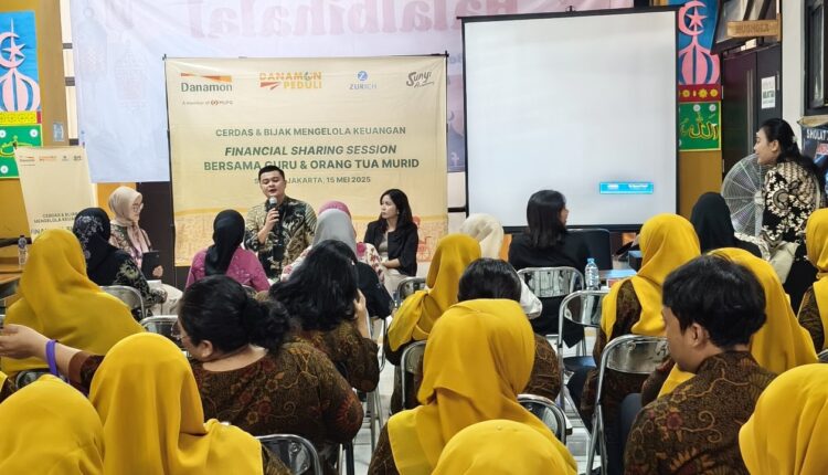 PT Bank Danamon Indonesia Tbk (Danamon), melalui Danamon Peduli mengadakan lokakarya skill dan literasi keuangan melibatkan pelajar berkebutuhan khusus, guru, dan orang tua pelajar di SLB Negeri 03 Bendungan Hilir, Jakarta dan SLB Negeri 02 Lenteng Agung, Jakarta.