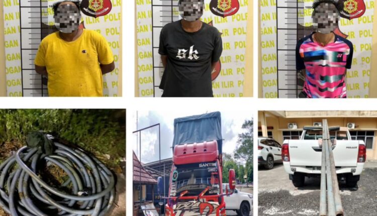 Ketiga tersangka beserta barang bukti saat diamankan di Polres Ogan Ilir.
