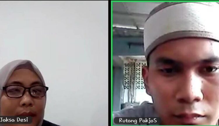 Terlihat terdakwa dihadirkan oleh JPU secara virtual dalam persidangan yang digelar secara online.