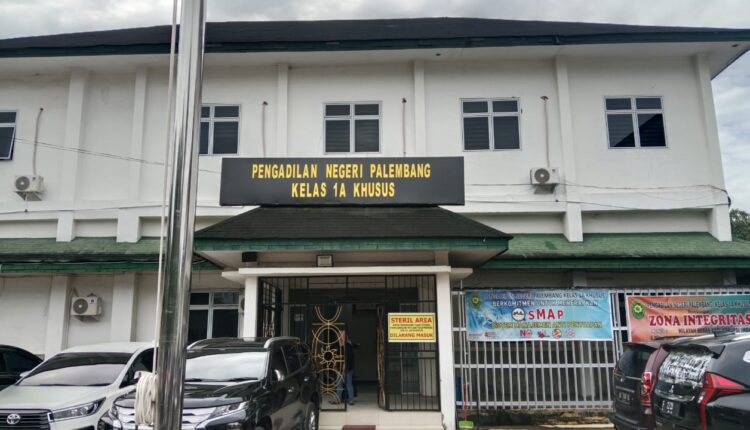 Gedung PN Palembang bertempat di Museum Tekstil Palembang.