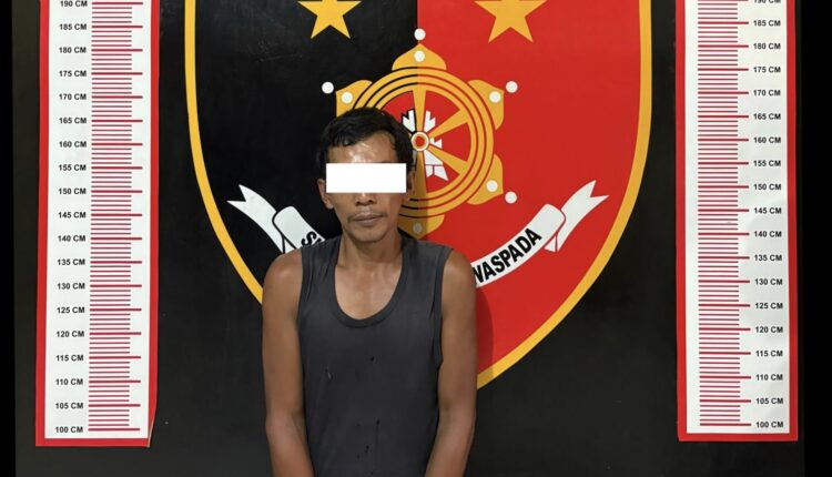 Pelaku saat diamankan di Polres Musi Rawas.