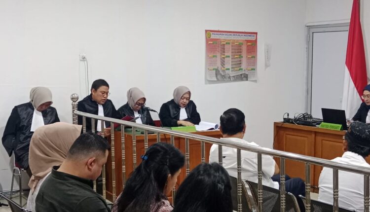 JPU membacakan tanggapan Eksepsi dipersidangan.
