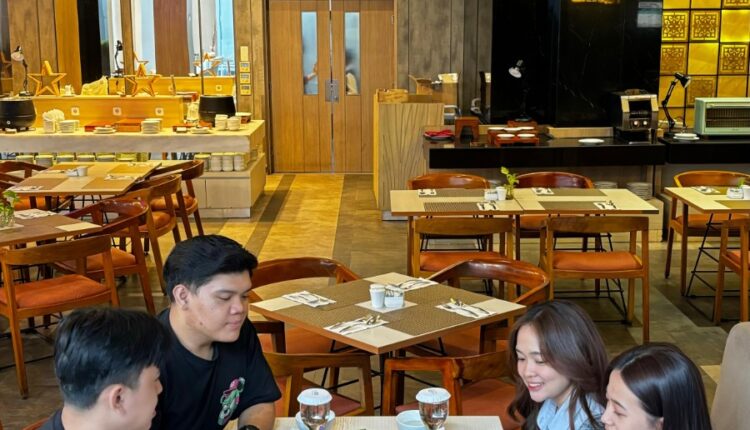 The 101 Palembang Rajawali hadirkan sensasi liwetan premium dengan cita rasa khas nusantara. 