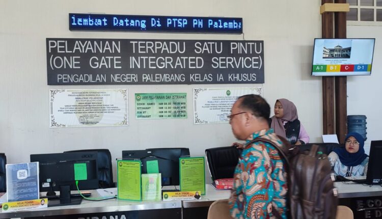 Kuasa Hukum Rainmar, Jauhari melayang gugatan Praperadilan ke PN Palembang.