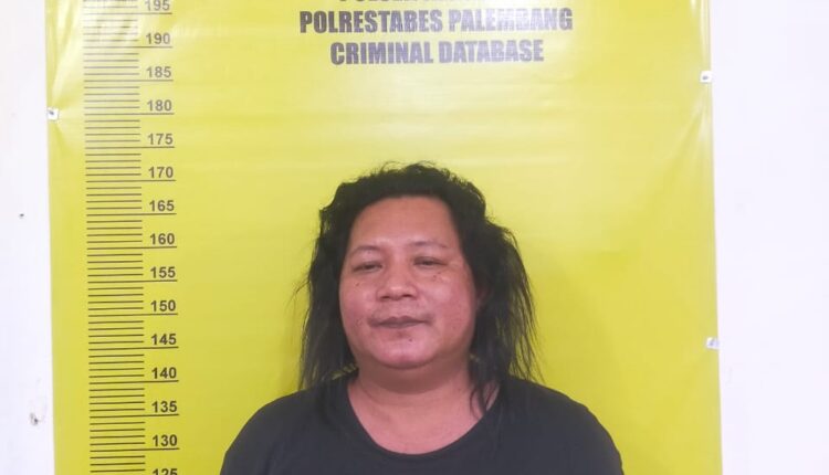 Pelaku.