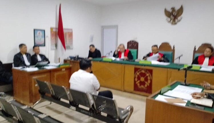 Terdakwa Pablo saat memberikan keterangan disidang.