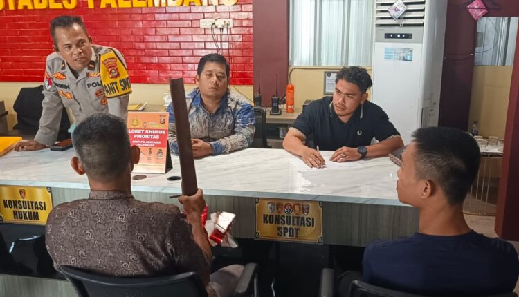 Sumardi membuat Laporan Polisi.