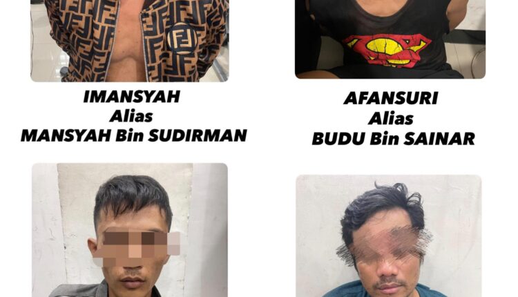 Keempat tersangka saat diamankan di Polda Sumsel.
