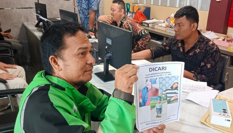 Orang tua korban membuat Laporan Polisi.