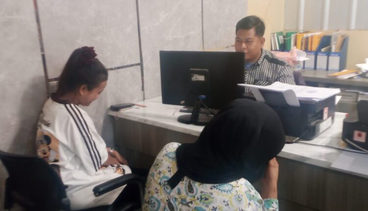 Nadia Oktavia membuat Laporan Polisi.