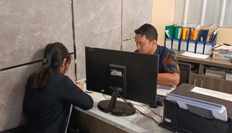 Korban membuat Laporan Polisi.